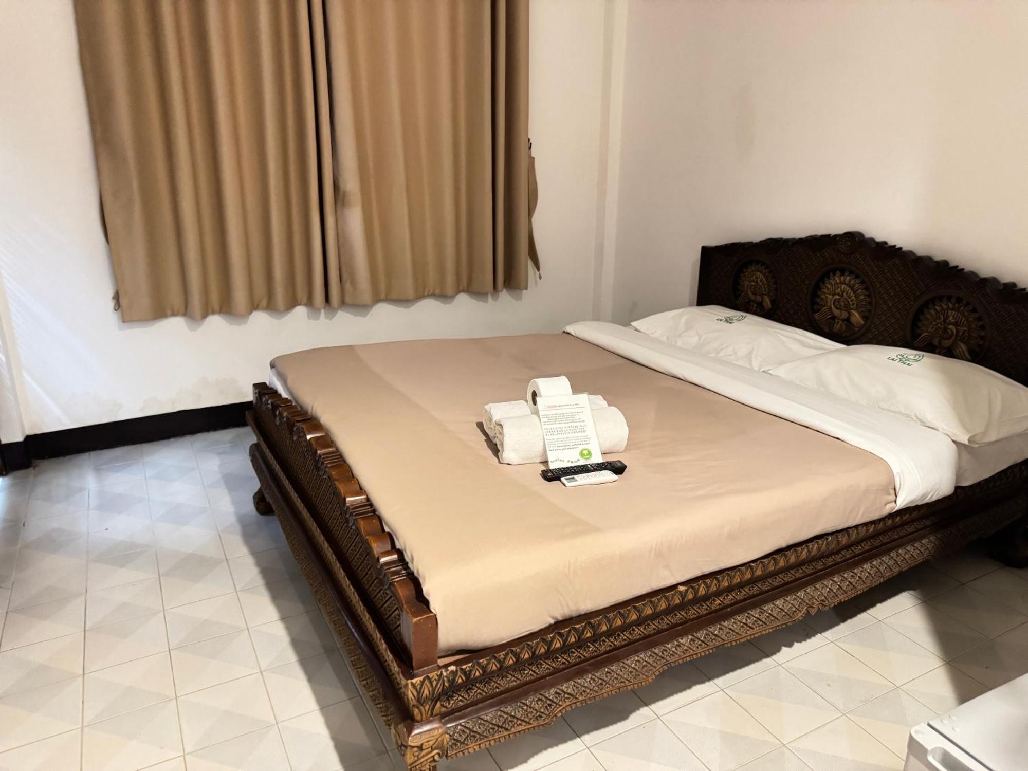 צ'יאנג מאי Collection O Khu Mueang Near Tha Phae Gate Formerly Lai Thai Guesthouse מראה חיצוני תמונה