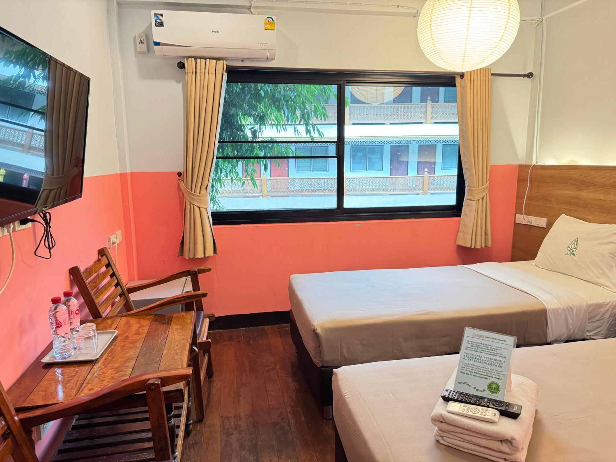צ'יאנג מאי Collection O Khu Mueang Near Tha Phae Gate Formerly Lai Thai Guesthouse מראה חיצוני תמונה