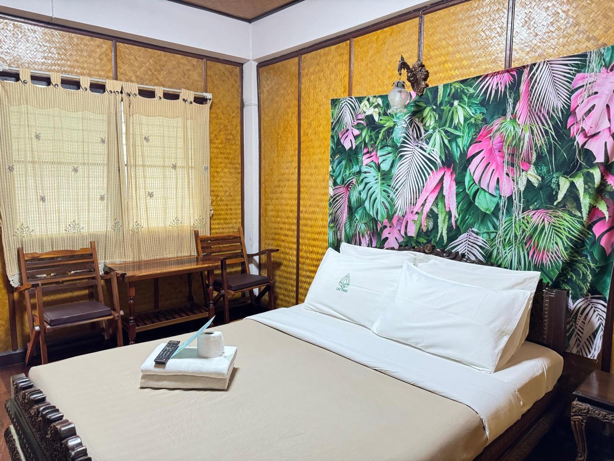 צ'יאנג מאי Collection O Khu Mueang Near Tha Phae Gate Formerly Lai Thai Guesthouse מראה חיצוני תמונה