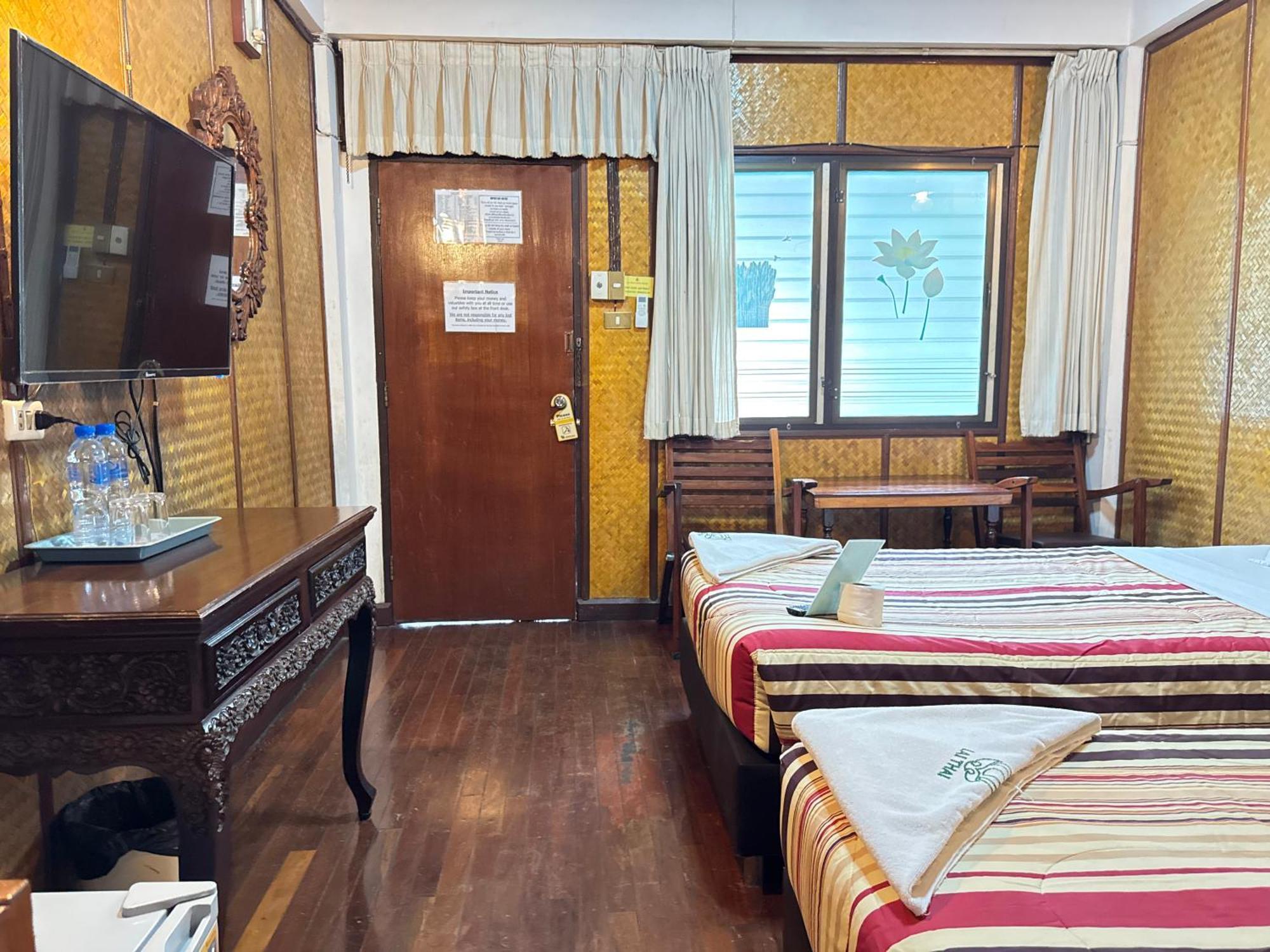 צ'יאנג מאי Collection O Khu Mueang Near Tha Phae Gate Formerly Lai Thai Guesthouse מראה חיצוני תמונה