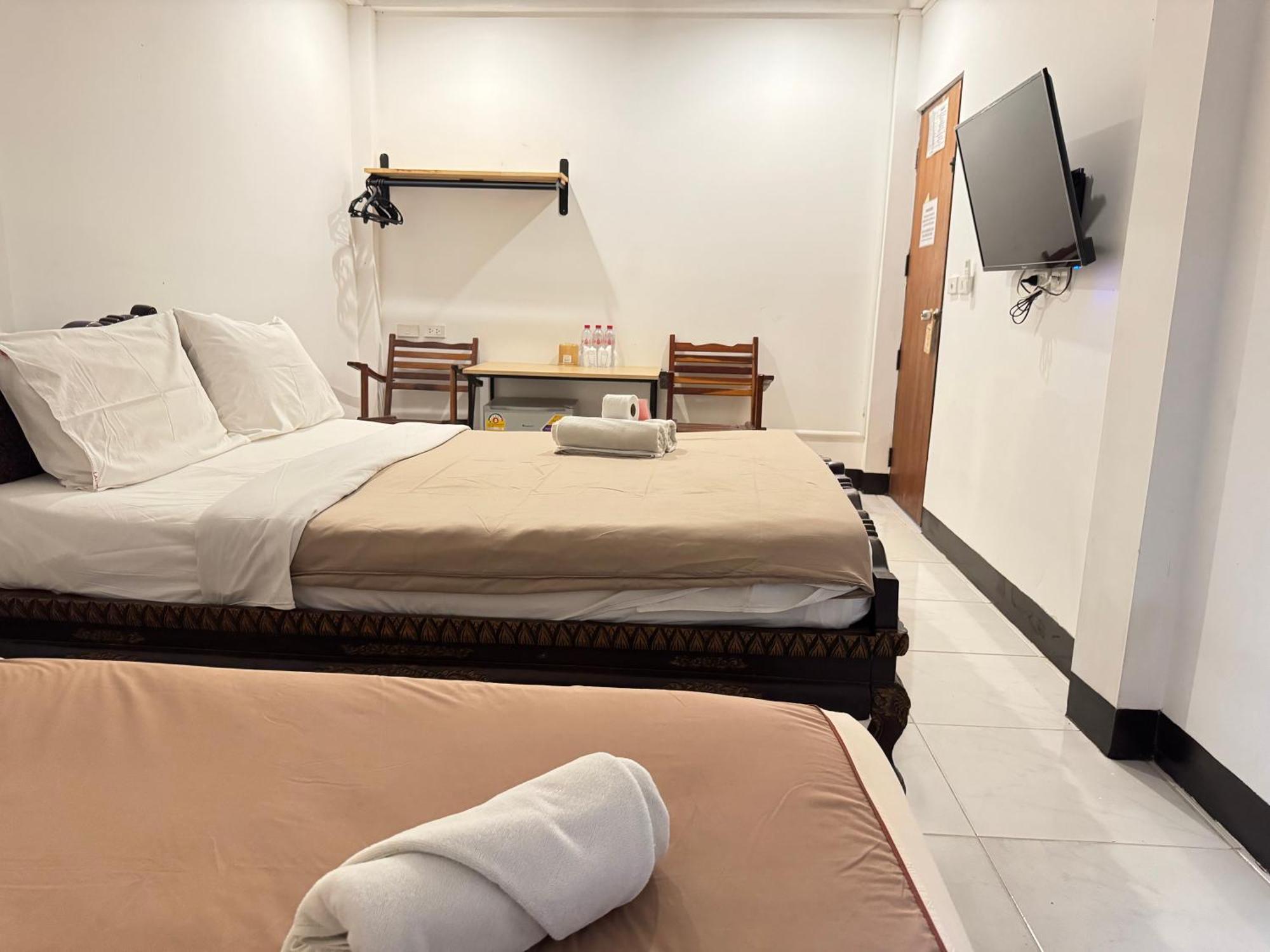 צ'יאנג מאי Collection O Khu Mueang Near Tha Phae Gate Formerly Lai Thai Guesthouse מראה חיצוני תמונה