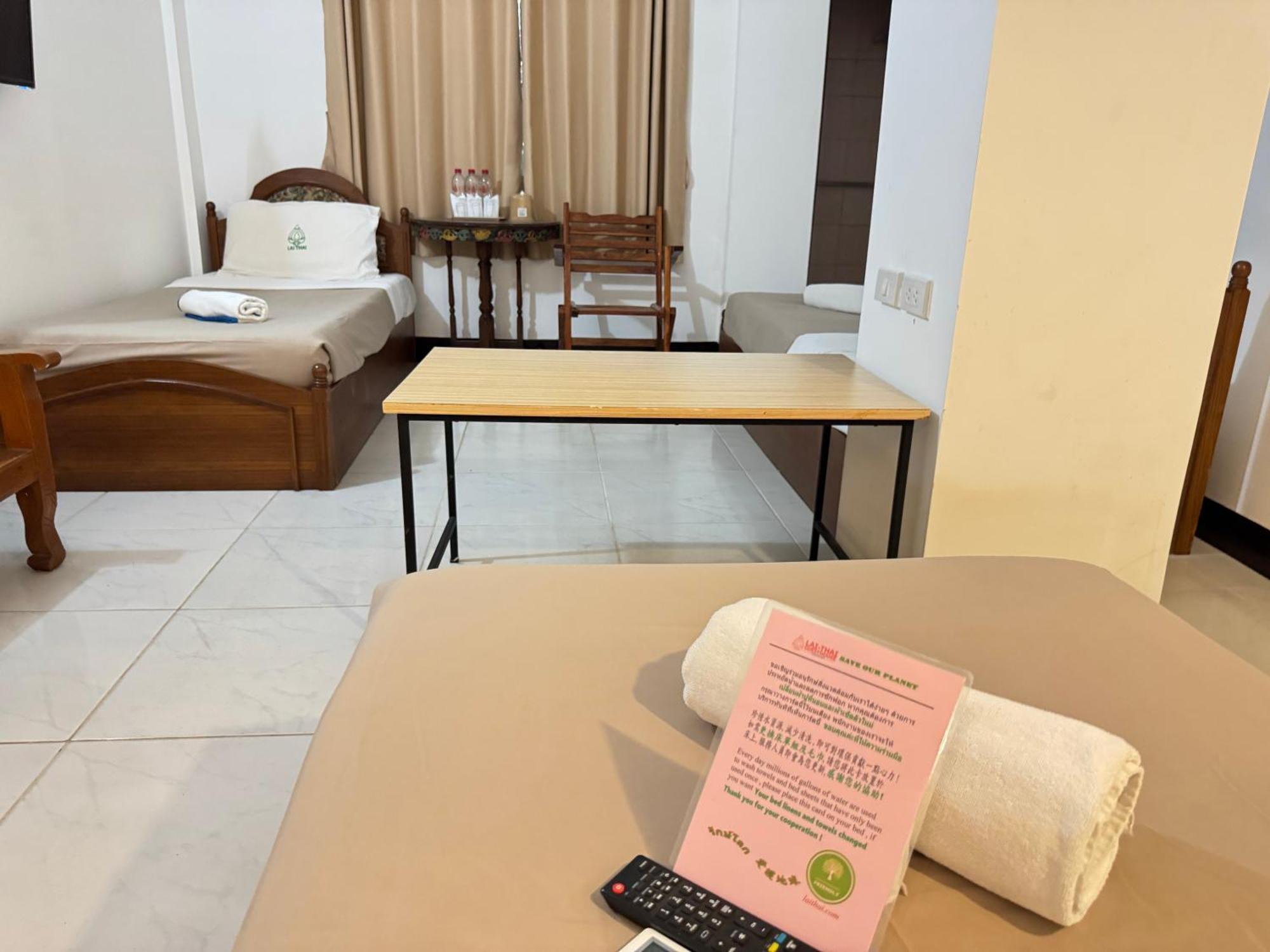 צ'יאנג מאי Collection O Khu Mueang Near Tha Phae Gate Formerly Lai Thai Guesthouse מראה חיצוני תמונה