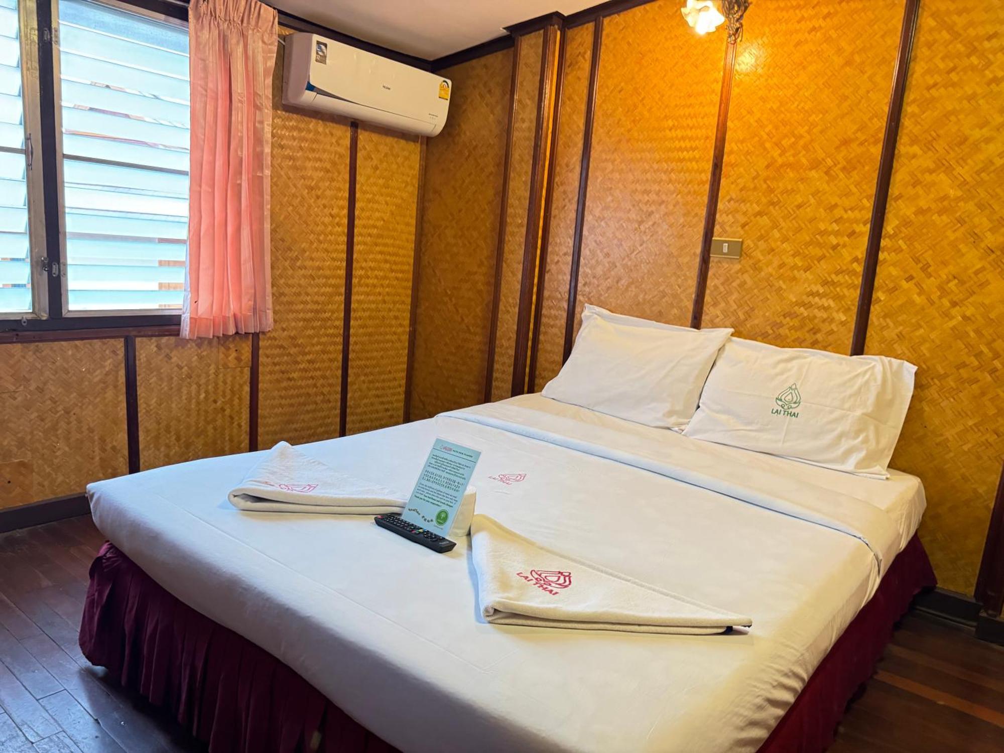 צ'יאנג מאי Collection O Khu Mueang Near Tha Phae Gate Formerly Lai Thai Guesthouse מראה חיצוני תמונה